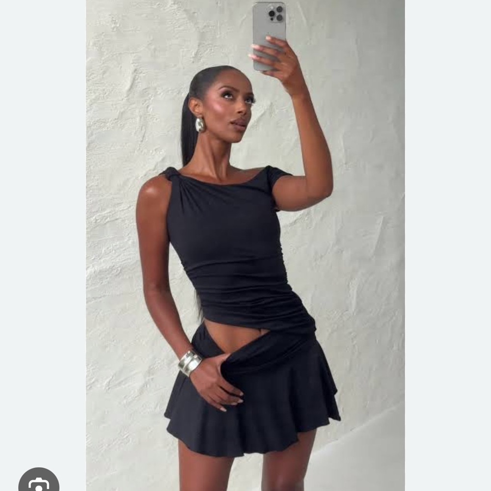 Elegant Black Skirt Set